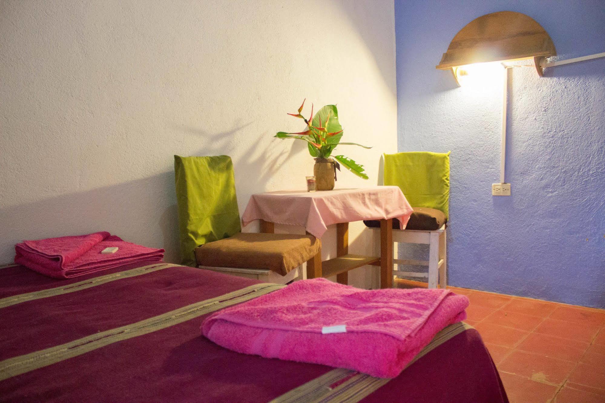 Hotel Y Restaurante La Casa Rosa Santa Cruz La Laguna Eksteriør billede